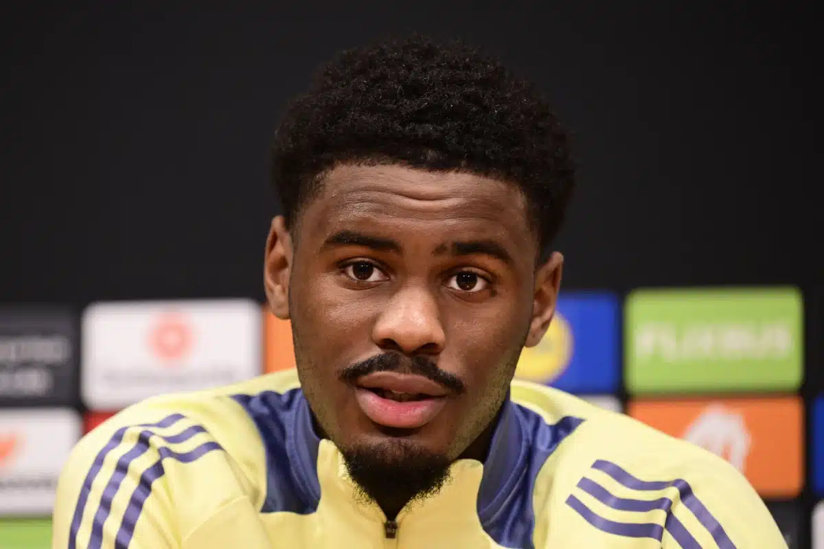 Jorrel Hato de l'Ajax lors de la conférence de presse MD-1 avant le match contre Galatasaray